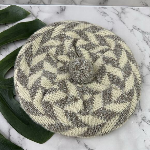 zwicker Accessories - Zwicker Womens Vintage 80s Beret Hat Tam O'Shanter Gray Cream Knit Pompom